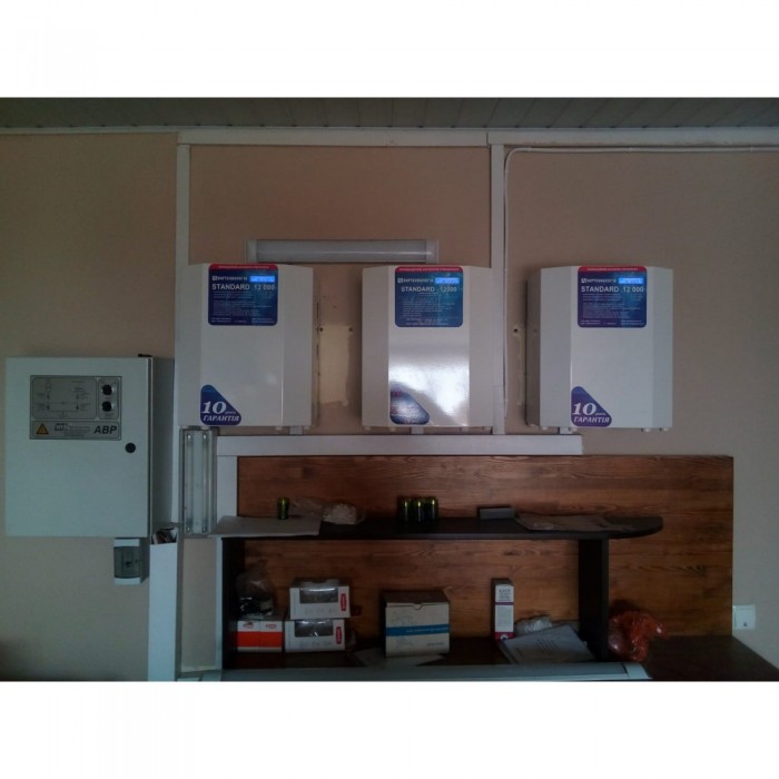 Стабілізатор напруги Укртехнологія НСН-12000 Standard (STANDARD 12000)