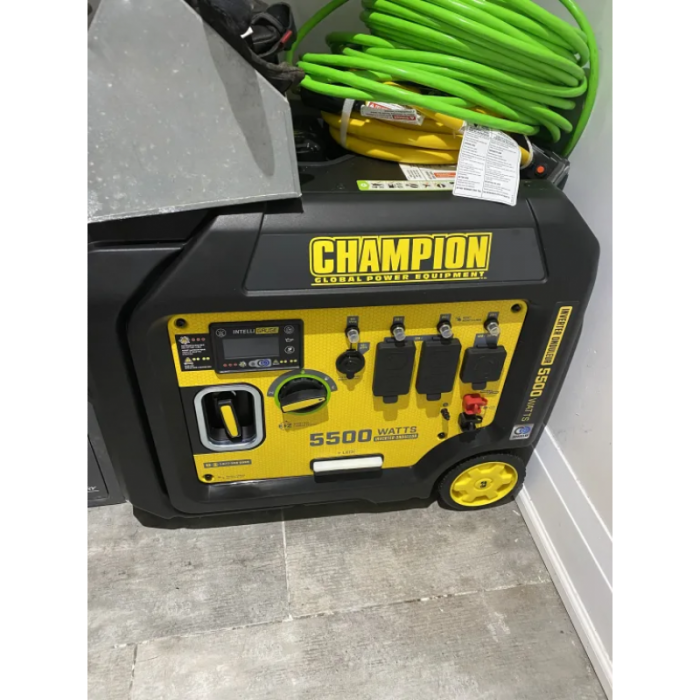 Інверторний генератор CHAMPION C5500iES (501001-UA) Інверторний генератор CHAMPION C5500iES (501001-UA)